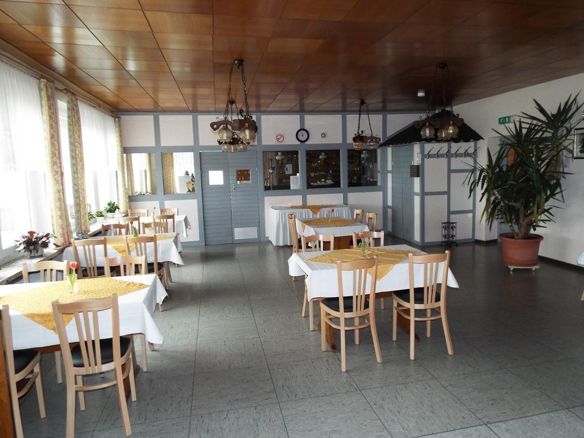 Hotel Garni Zum Reinhardswald Gewissenruh ภายนอก รูปภาพ