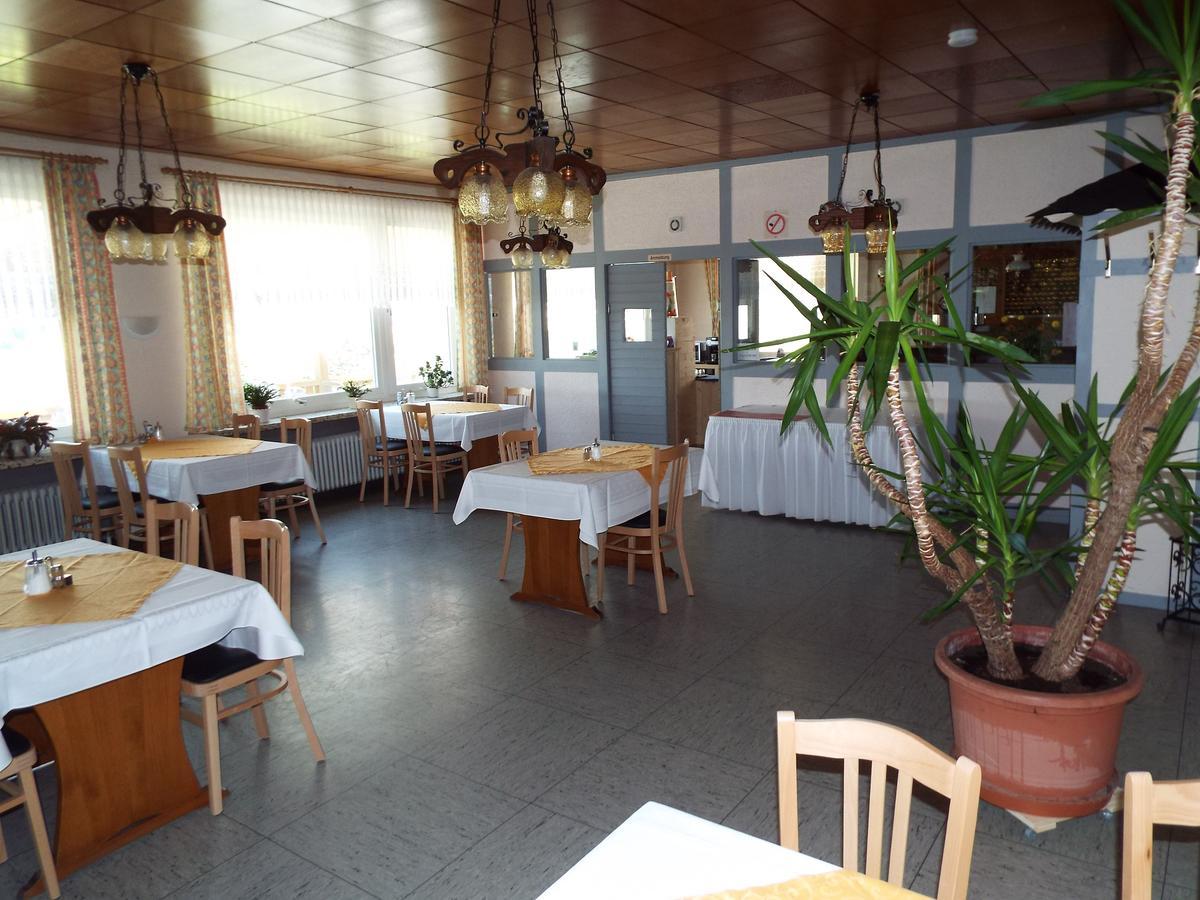 Hotel Garni Zum Reinhardswald Gewissenruh ภายนอก รูปภาพ